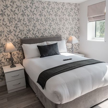 Ivory Lodge Ридинг Экстерьер фото
